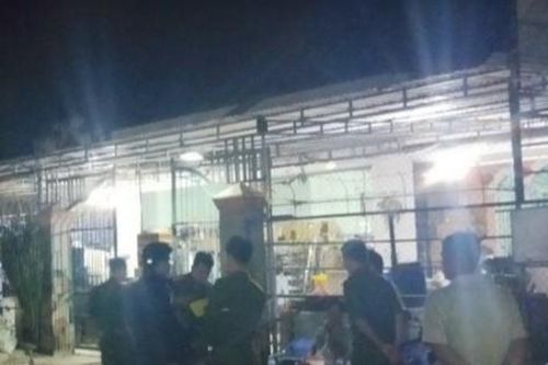 Qua nhà hàng xóm tranh cãi, người đàn ông bị chém tử vong