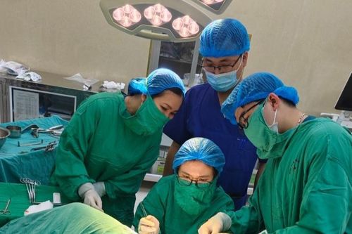 Bé gái lớp 5 ở Hà Nội phát hiện có 2 tử cung từ dấu hiệu bất thường trong chu kỳ
