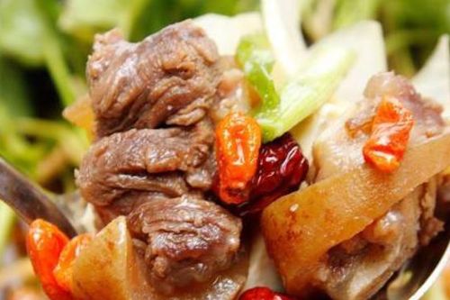 Thịt bò bổ dưỡng nhưng đại kỵ với nhiều người