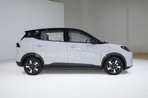 Xe gầm cao đẹp long lanh, công suất 101 mã lực, giá gần 300 triệu đồng