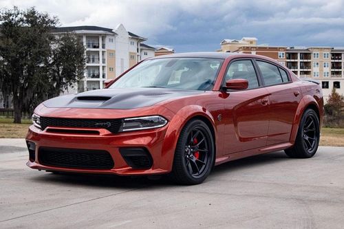 Top 10 xe coupe bán chạy nhất thế giới năm 2023: Dodge Charger đứng đầu