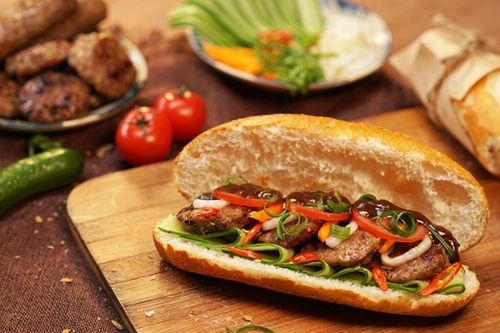 Lang thang Sài Gòn ngày cuối tuần thưởng thức ẩm thực hấp dẫn quên lối về