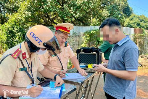 Tiếp tục phối hợp triển khai giải pháp bảo đảm an toàn giao thông
