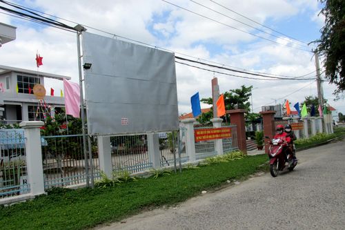 Cần làm mới pa nô tuyên truyền