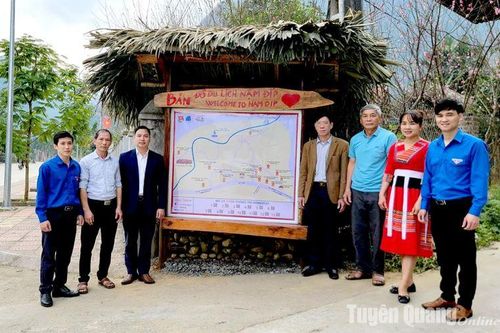 Ra quân ngày cao điểm tình nguyện chung tay xây dựng đô thị văn minh, nông thôn mới
