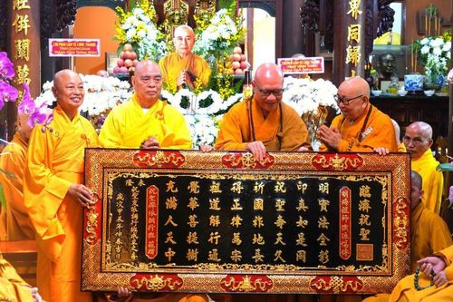Vĩnh Long: Thiền phái Lâm Tế Chúc Thánh ra mắt Ban Điều hành chi phái Lâm Tế Chúc Thánh