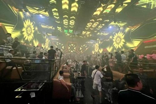 TP.HCM: Đột kích bar New Club, phát hiện hơn 20 người dương tính ma túy