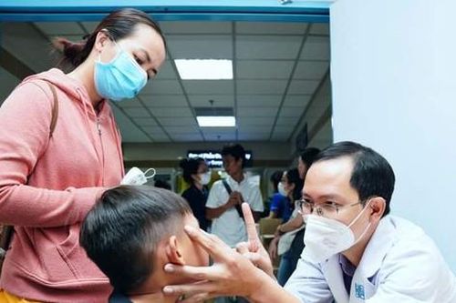 Nhiều dự án y tế miễn phí giúp bệnh nhân nghèo tại thành phố Hồ Chí Minh