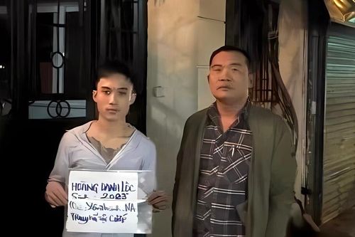 Đối tượng trốn truy nã về tội cướp giật tài sản ra đầu thú