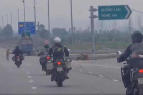 Truy tìm nhóm người chạy xe mô tô trên cao tốc