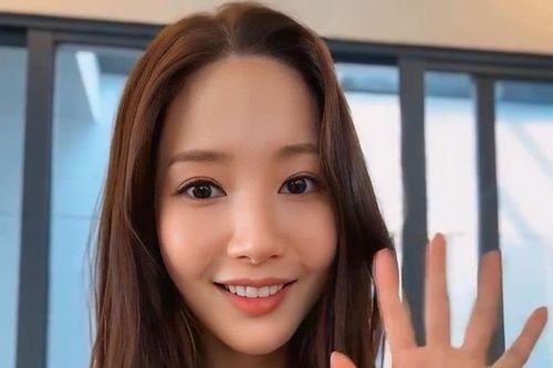 Hình ảnh Park Min Young ở Nha Trang