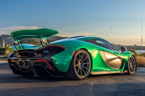 Pin của siêu xe McLaren P1 bằng giá một chiếc Porsche 911