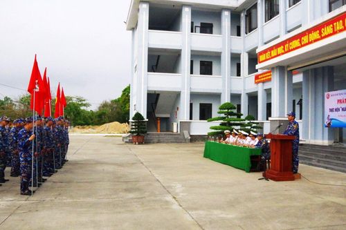 Tuổi trẻ Vùng 3 Hải quân sôi nổi hoạt động 'Ngày Chủ nhật xanh'