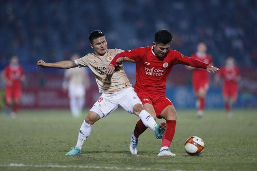 Vòng 13 'lắm chuyện'