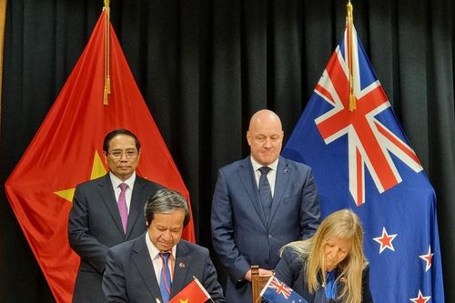 Việt Nam - New Zealand ký kết thỏa thuận hợp tác về giáo dục