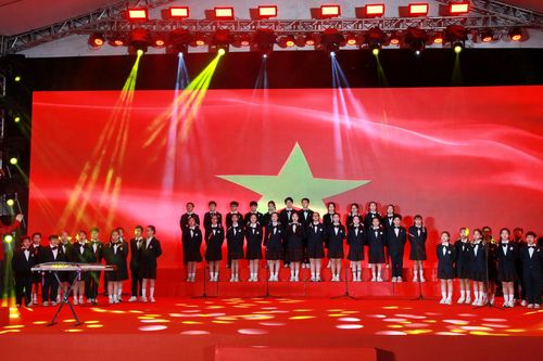 Nhiều hoạt động ý nghĩa kỷ niệm 70 năm ngành GD-ĐT Hà Nội