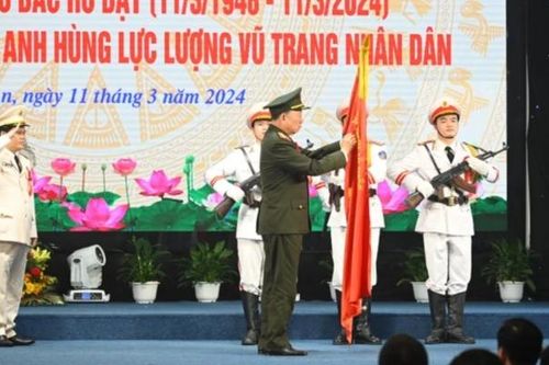 'Xứng danh Anh hùng lực lượng vũ trang nhân dân trên quê hương Chủ tịch Hồ Chí Minh kính yêu'