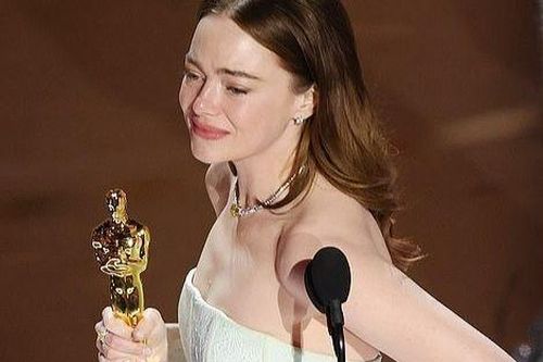 Khoảnh khắc tệ nhất Oscar 2024