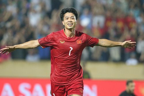 Công bố danh sách tuyển Việt Nam đấu Indonesia: Công Phượng có tên