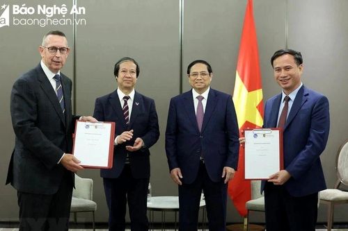 Trường Đại học Vinh trao đổi thỏa thuận hợp tác với Đại học Waikato, New Zealand
