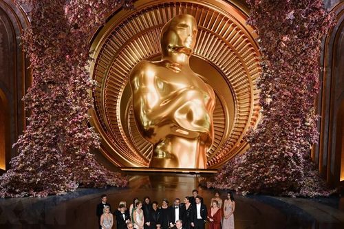 Hình ảnh đáng nhớ trên bục vinh danh tại Lễ trao giải Oscar