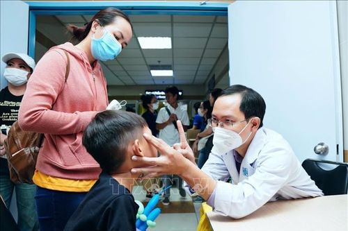 Phẫu thuật miễn phí cho người bệnh nghèo