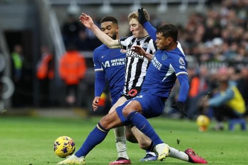 Chelsea - Newcastle: Khi 'nhà giàu cũng khóc'