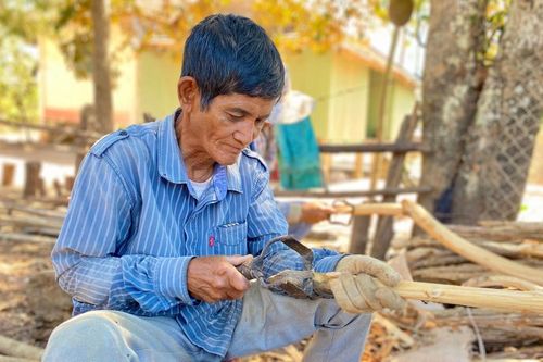 Khó khăn bủa vây làng tái định cư