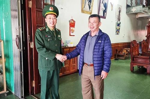 Cột mốc trong tim - Kỳ 2: Những người giữ mốc