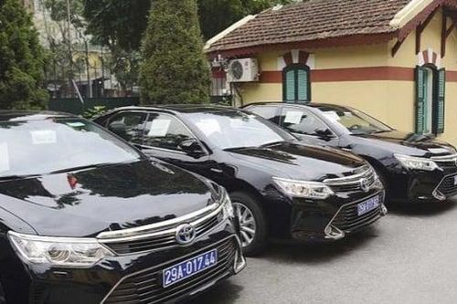 Bộ Công Thương rao bán hàng loạt ôtô