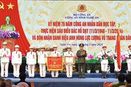 Công an Nghệ An đón nhận danh hiệu Anh hùng LLVTND
