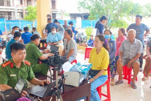 Bí thư Chi đoàn vinh dự nhận Giải thưởng Lý Tự Trọng