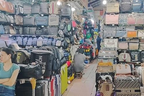 Đưa thương mại điện tử vào chợ truyền thống để kích sức mua
