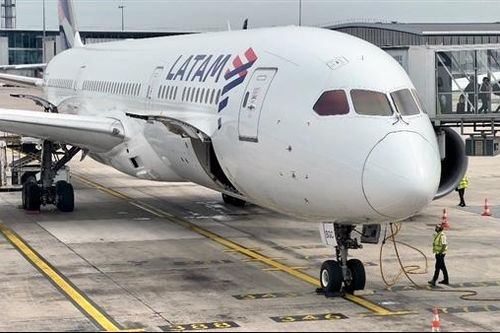 Sự cố trên chuyến bay LATAM Airlines làm nhiều hành khách bị thương