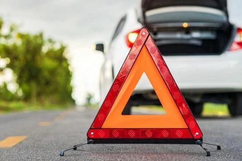 Những lưu ý khi ô tô gặp sự cố trên cao tốc