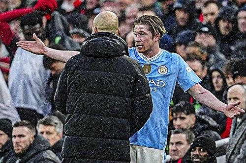 De Bruyne nổi giận và phản ứng bất ngờ của Pep Guardiola