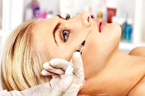 Phân biệt công dụng làm đẹp da của axit hyaluronic và collagen