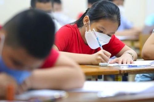 Chuyên gia giáo dục nói gì về việc dừng tuyển sinh cấp THCS tại trường chuyên?