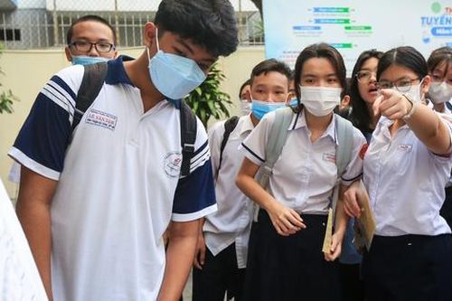 Học sinh chuyên nói gì khi không được thi môn chuyên tại kỳ thi Học sinh giỏi TP.HCM?