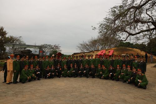 Công an tỉnh Hưng Yên tổ chức hoạt động về nguồn, sinh hoạt chính trị và báo công tại 2 tỉnh Điện Biên và Sơn La
