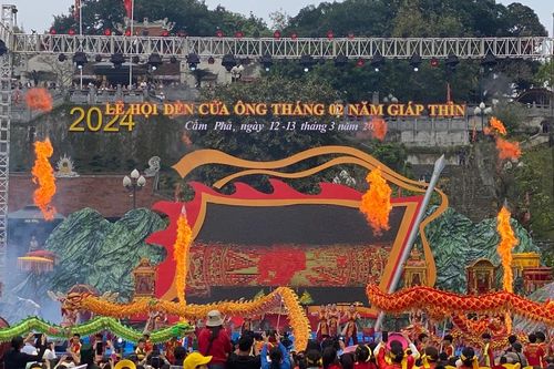 Độc đáo khai hội Đền Cửa Ông năm 2024