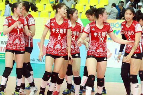 ĐT Trung Quốc thu nhỏ 'bắn tín hiệu' muốn dự giải đấu của Việt Nam, người hâm mộ bóng chuyền phấn khích
