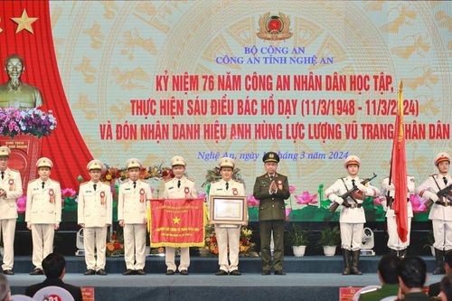 Công an Nghệ An nhận danh hiệu Anh hùng Lực lượng vũ trang nhân dân