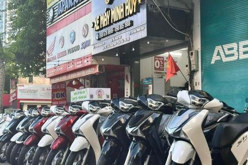 Thị trường xe máy sau Tết: Giảm giá sâu, sức mua vẫn èo uột