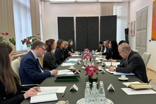 Đề nghị Slovenia ủng hộ EC sớm gỡ 'thẻ vàng' với xuất khẩu hải sản Việt Nam