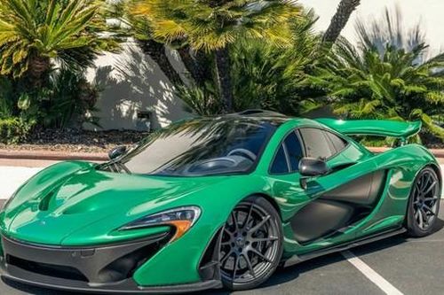 Pin của siêu xe McLaren P1 mua được một chiếc Porsche 911