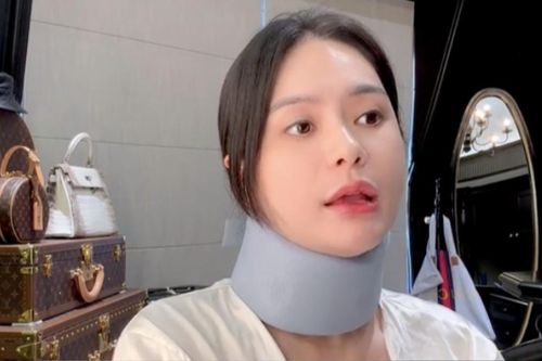 Đoàn Di Băng bị biến dạng đốt sống cổ