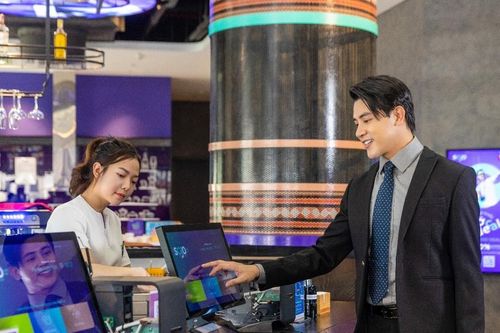 Chiều sâu văn hóa - sức sống thương hiệu của ROX Group