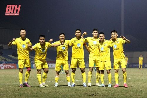 Thắng dễ, Đông Á Thanh Hóa vào tứ kết Cúp Quốc gia