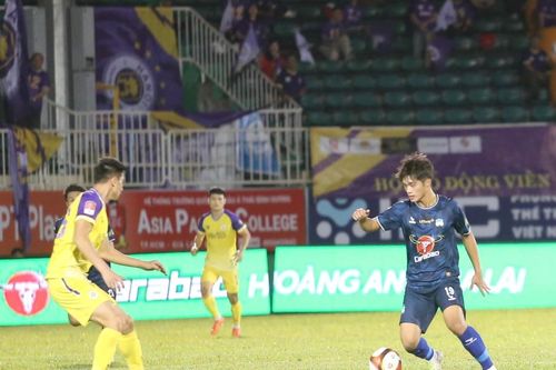 2 cầu thủ của LPBank Hoàng Anh Gia Lai được triệu tập lên U23 Việt Nam